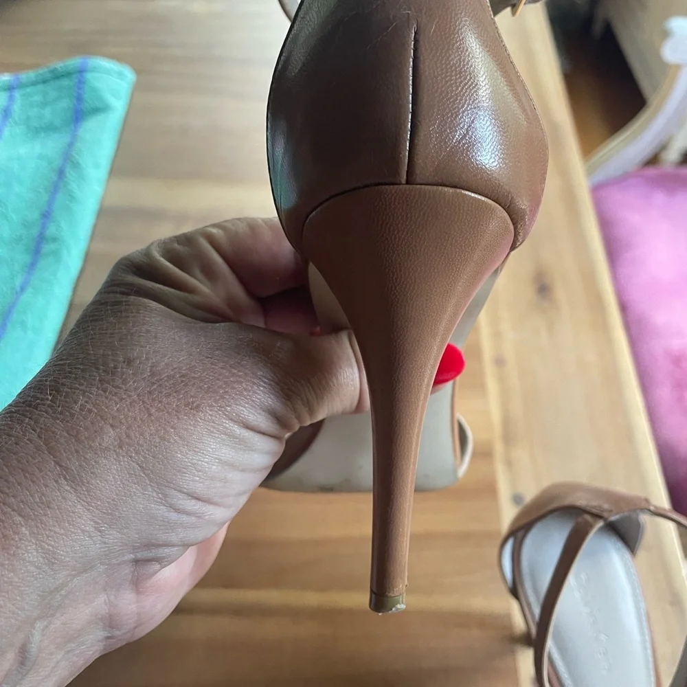 Calvin Klein Neutral Heels Sz 9 - Picture 4 of 5